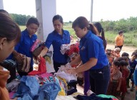 Chương trình ÁO ẤM MÙA ĐÔNG do Chi Đoàn trường MG Đăk wil phát động Chương trình ÁO ẤM MÙA ĐÔNG do Chi Đoàn trường MG Đăk wil phát động